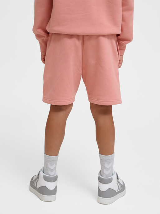 hmlCLEAN ADJUSTABLE SHORTS, ROSE DAWN, model