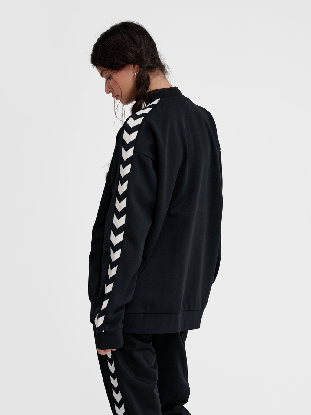 hummel ARCHIVE REGULAR POLY ZIP JACKET - BLACK | hummel.net