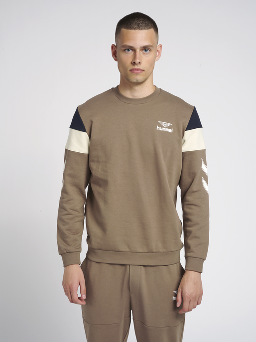 Hummel sweatshirt price 2025