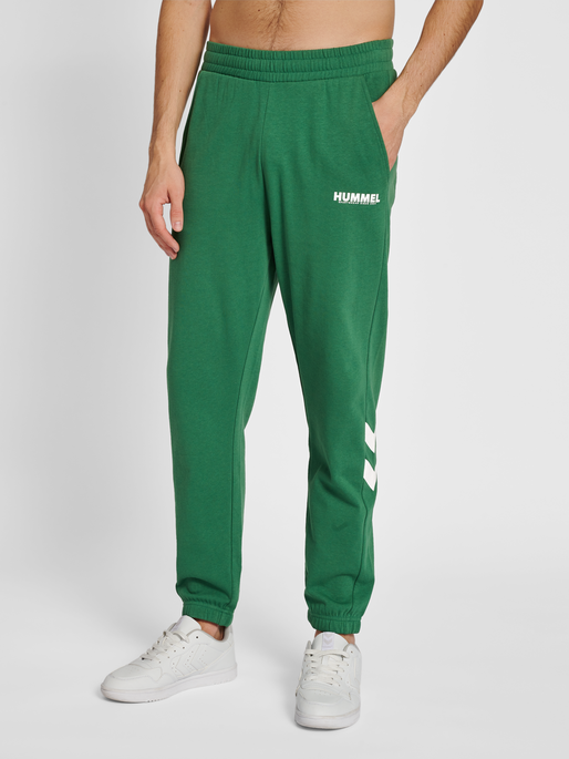 hmlLEGACY REGULAR PANTS, FOLIAGE GREEN, model