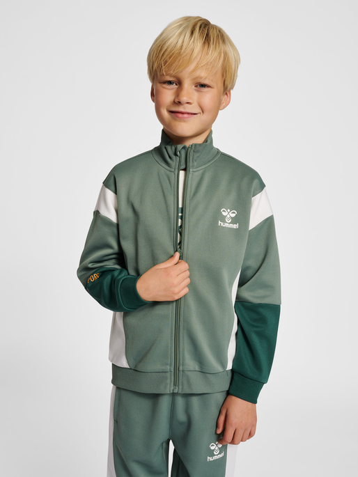 hmlJASON ZIP JACKET, LAUREL WREATH, model