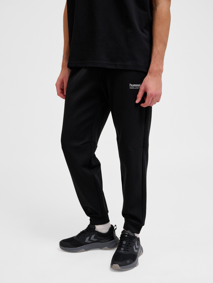 hummel Pants men hummel hummel Discover our wide range of products