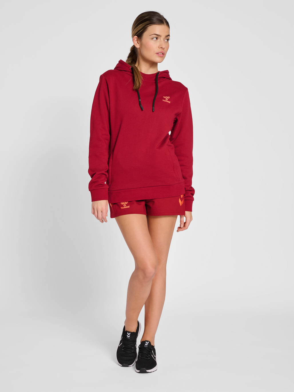 hmlOFFGRID HOODIE WO, 3135, model
