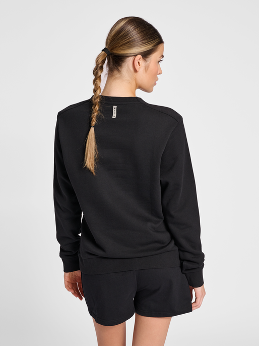 hmlOFFGRID SWEATSHIRT WO, 2715, model