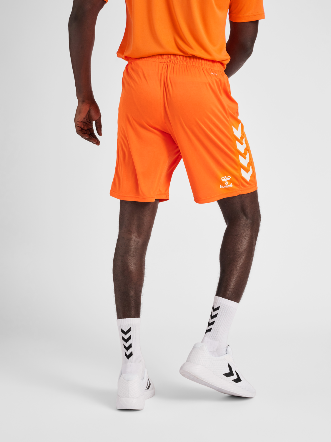 hummel CORE XK POLY SHORTS - ORANGE 