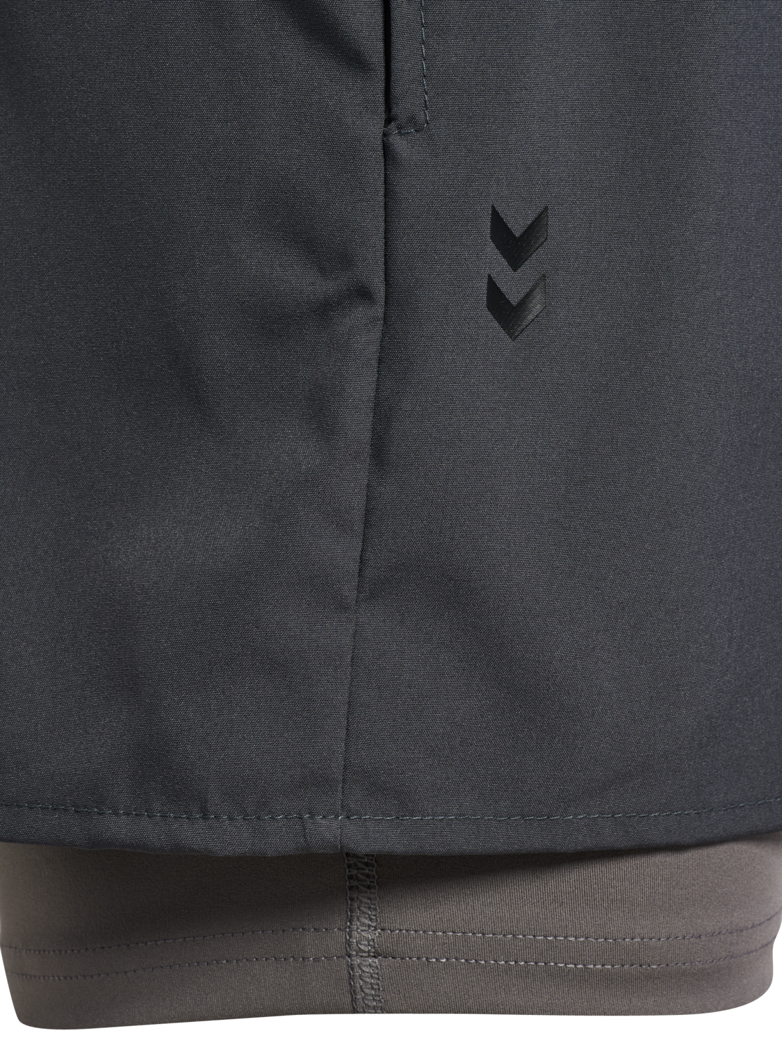 hmlHIIT INTENSITY 2 IN 1 SHORTS, EBONY, packshot