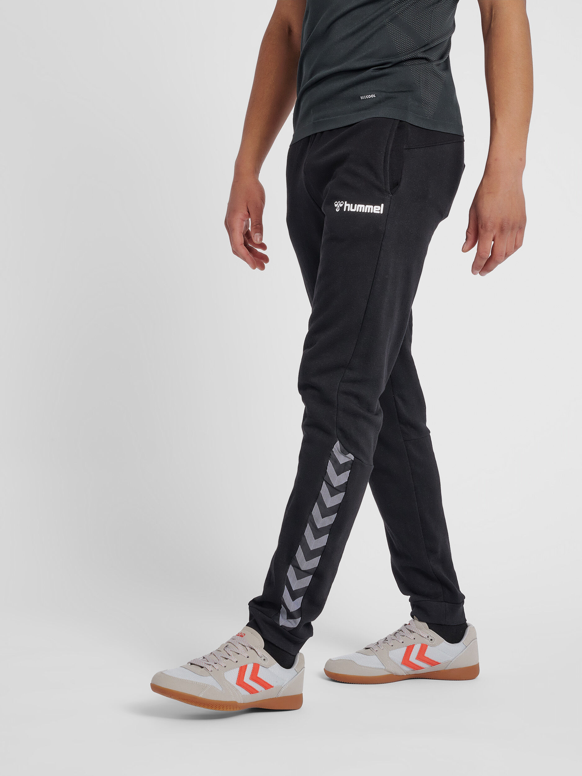 Details about   Hummel Mens Sport Training Pants Trousers Tracksuit Bottoms Ankle Zip Sweatpants 
