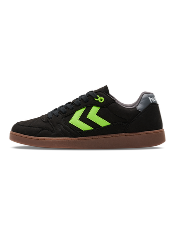 hummel Goalkeeper and referee Sport hummel hummel Discover our wide range of products
