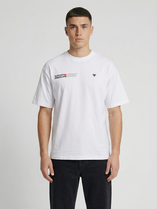 hmlGREENLAND T-SHIRT S/S, WHITE, model