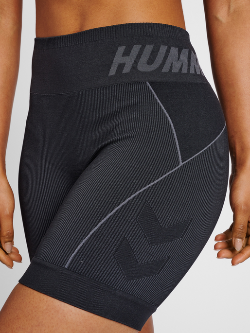 hmlTE CHRISTEL 2-PACK SEAML SHORTS, BLACK/LILY PAD, model