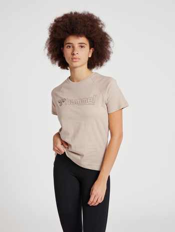 hmlNONI 2.0 T-SHIRT, CHATEAU GRAY, model