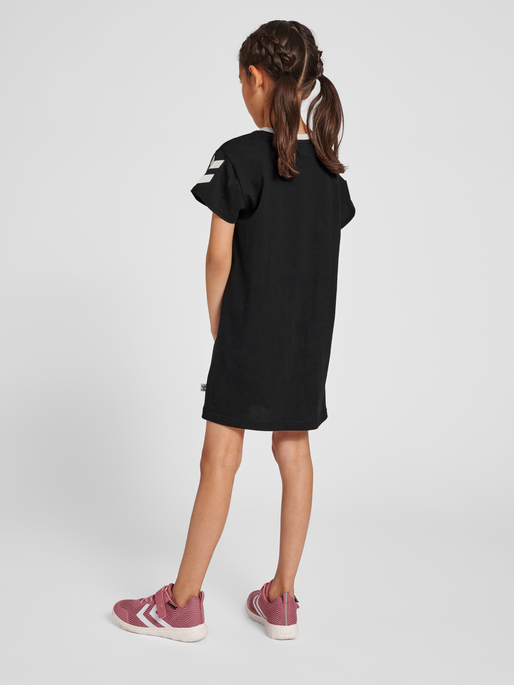 T-Shirt Dresses, Black & Oversized T-Shirt Dresses