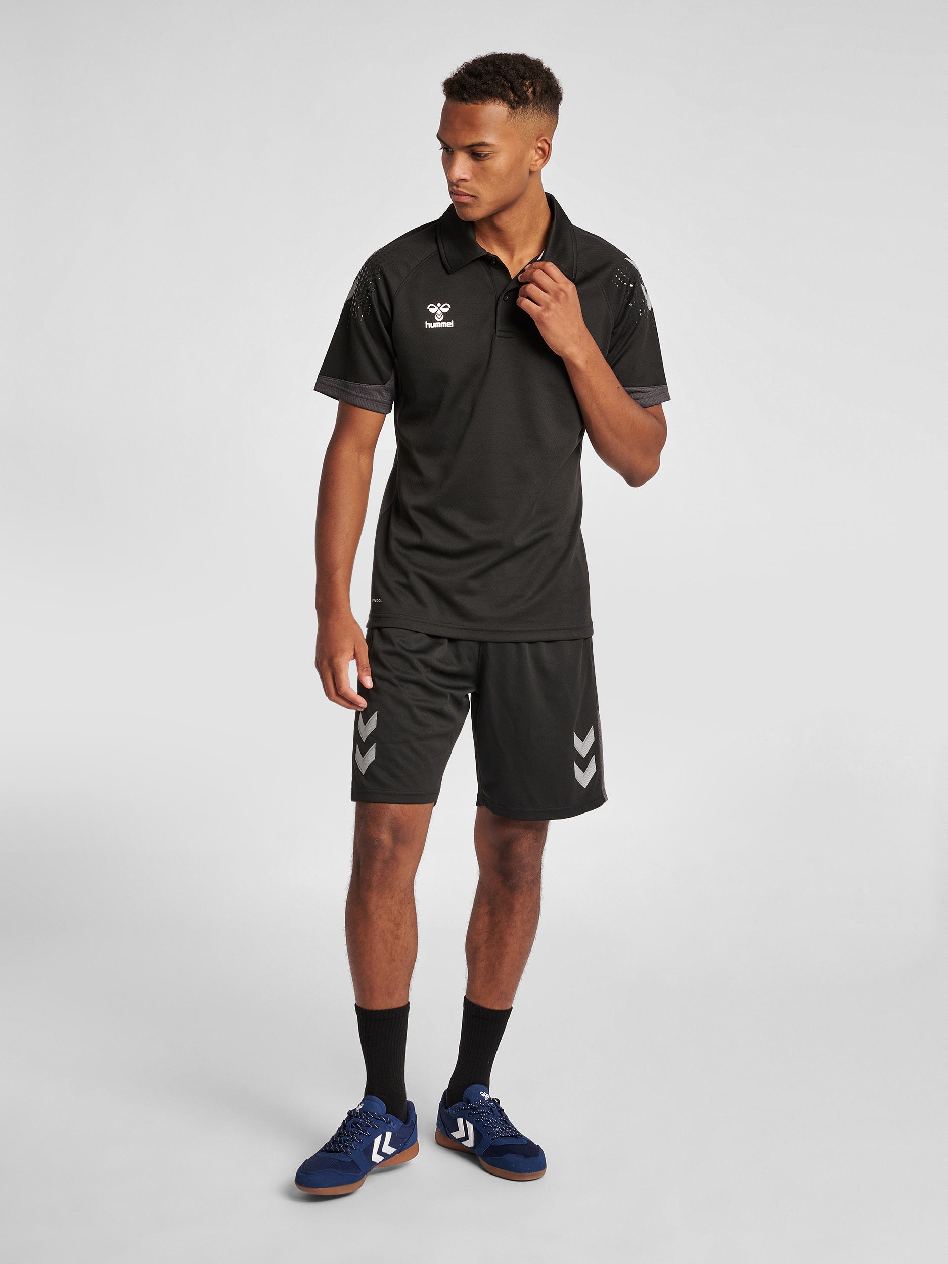 hummel LEAD TRAINER SHORTS - BLACK 