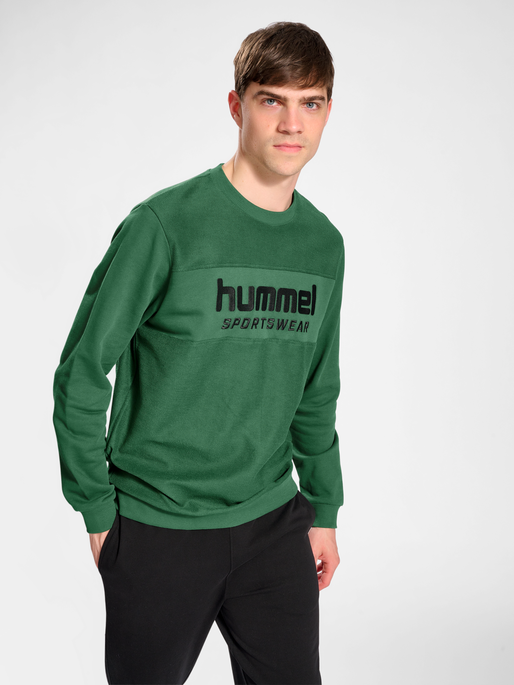 Hummel sweatshirt best sale price