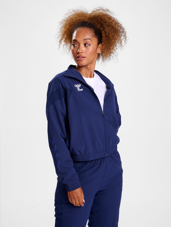 hmlTRAVEL WOVEN JACKET WOMAN, MARINE, model