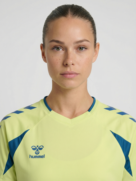 hmlCORE 2.0 JERSEY S/S WOMAN, PALE LIME YELLOW/CELESTIAL, model