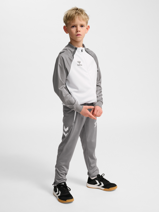 hmlLEAD 2.0 TRAINING PANTS KIDS, STEEL GRAY, model