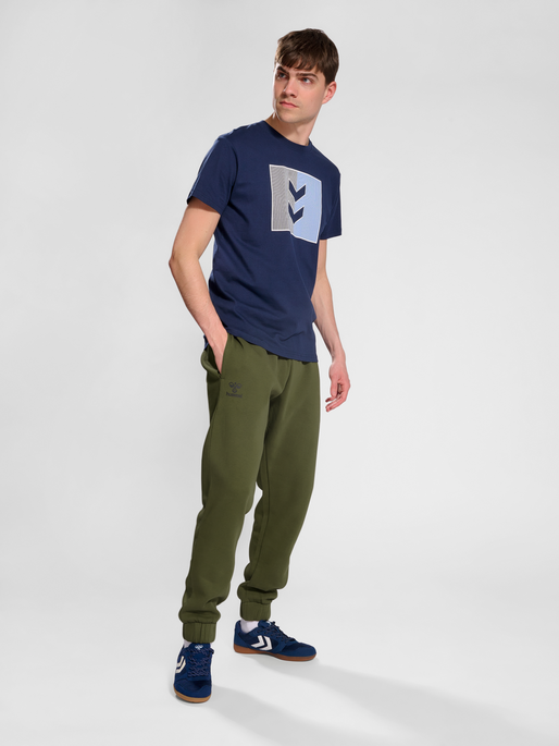 hummel ACTIVE SWEATPANTS OLIVE NIGHT hummel