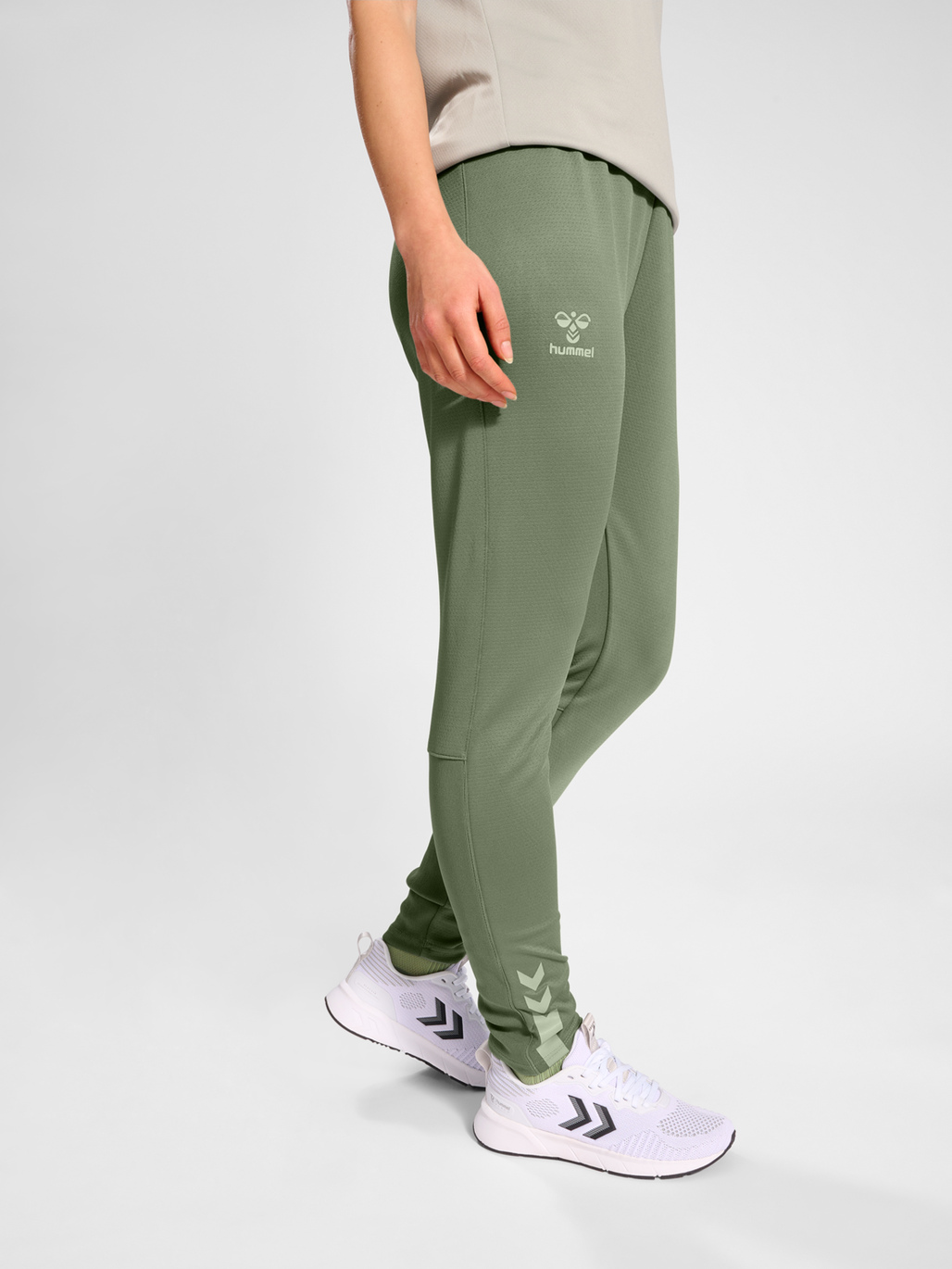 hmlACTIVE TRAINING PANTS WOMAN, SEA SPRAY, model