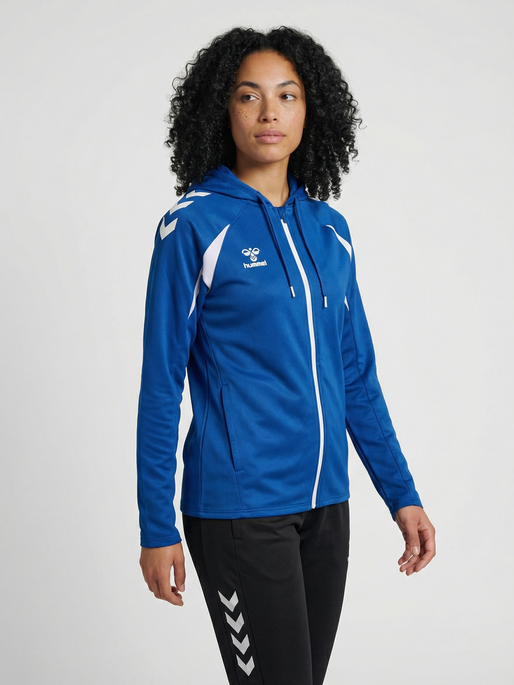 hmlCORE 2.0 ZIP HOODIE WOMAN, TRUE BLUE/WHITE, model