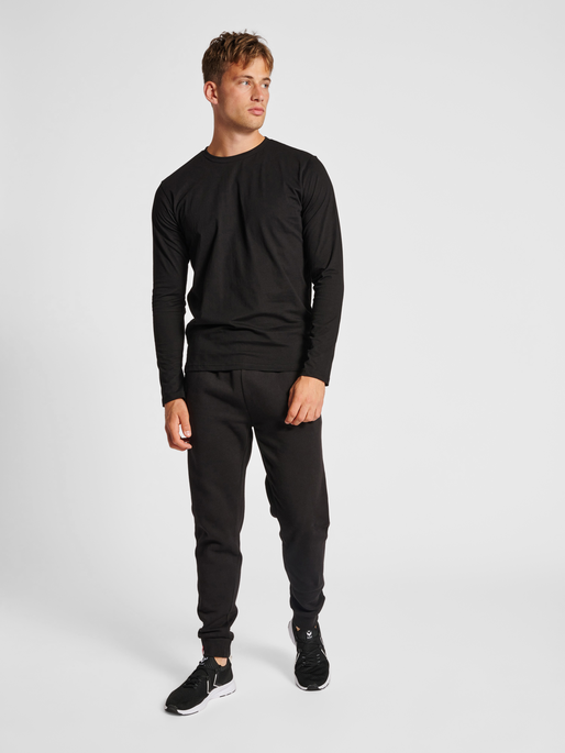 hummel RED BASIC SWEAT PANTS - BLACK