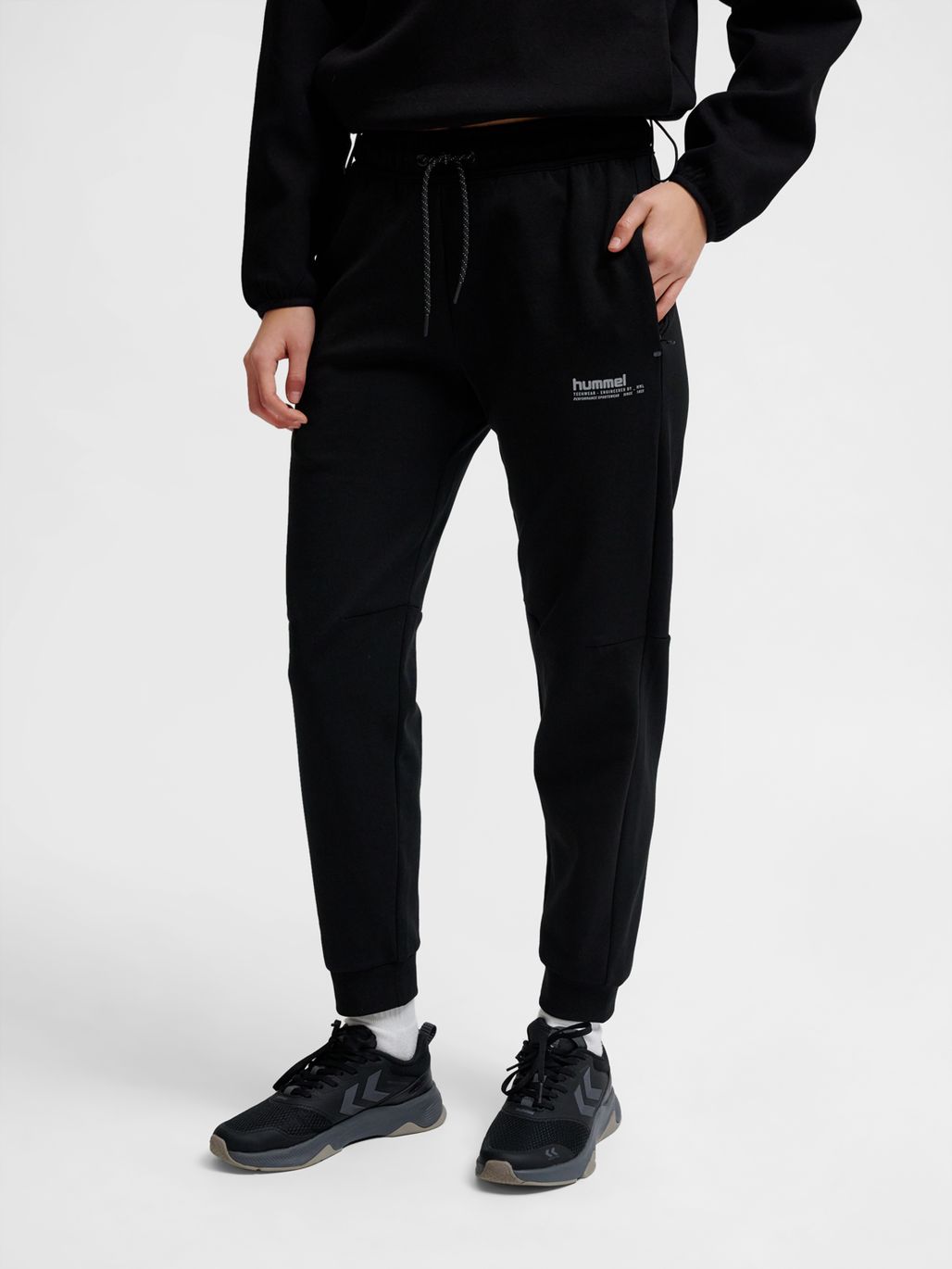 hummel TECH FLEECE REGULAR PANTS BLACK hummel