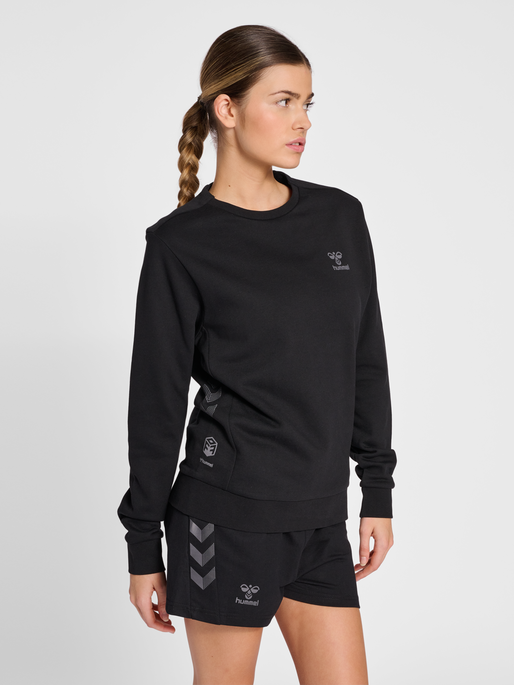hmlOFFGRID SWEATSHIRT WO, 2715, model