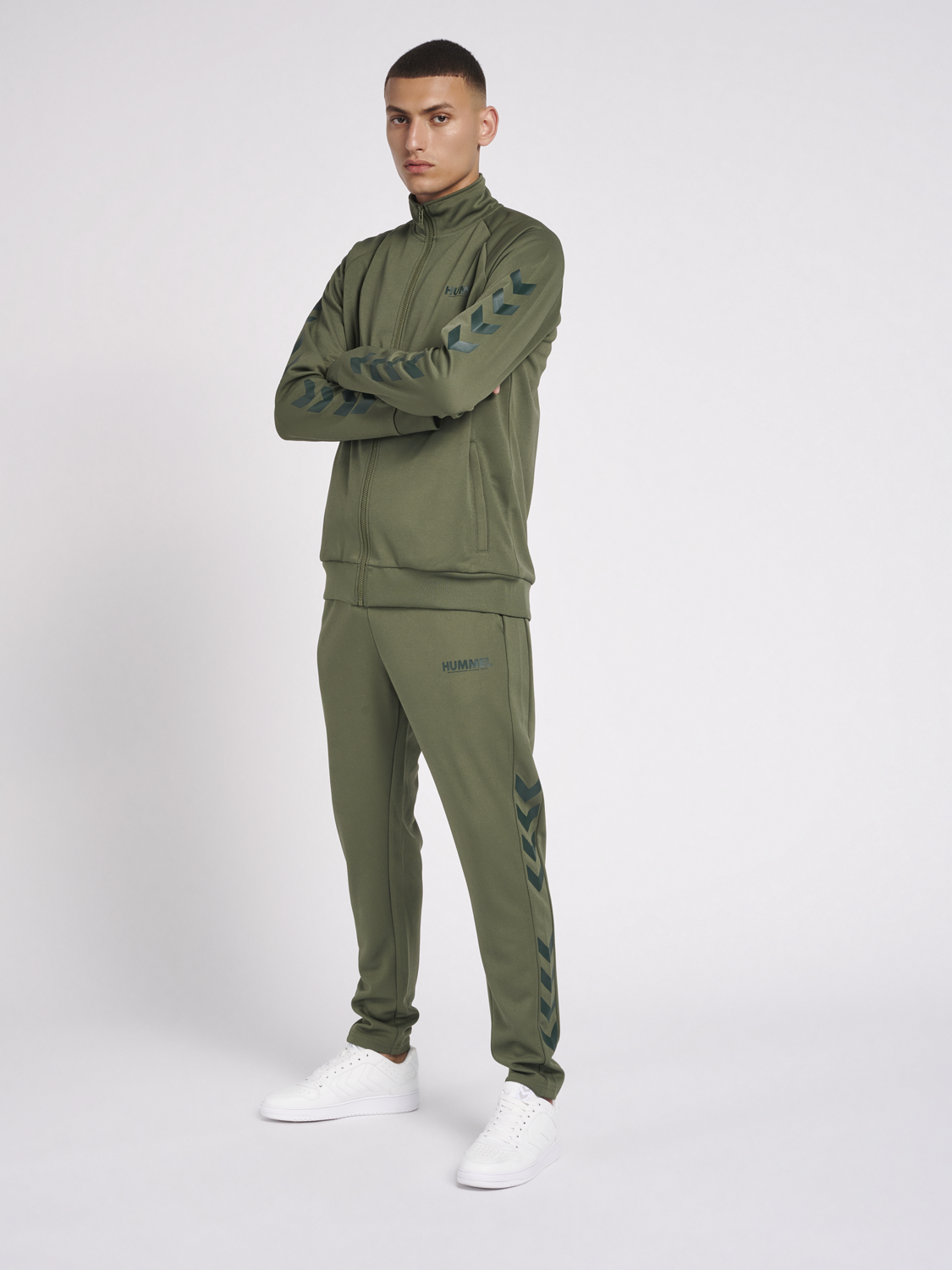 hummel authentic charge poly zip jacket