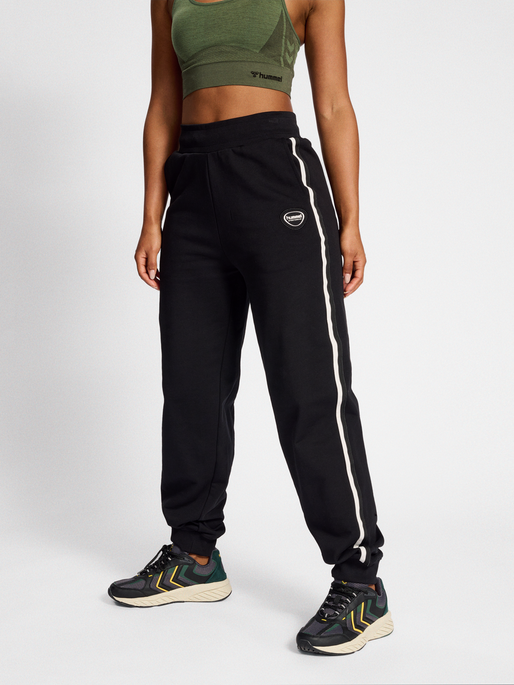 hmlLGC MAI LOOSE PANTS, BLACK, model