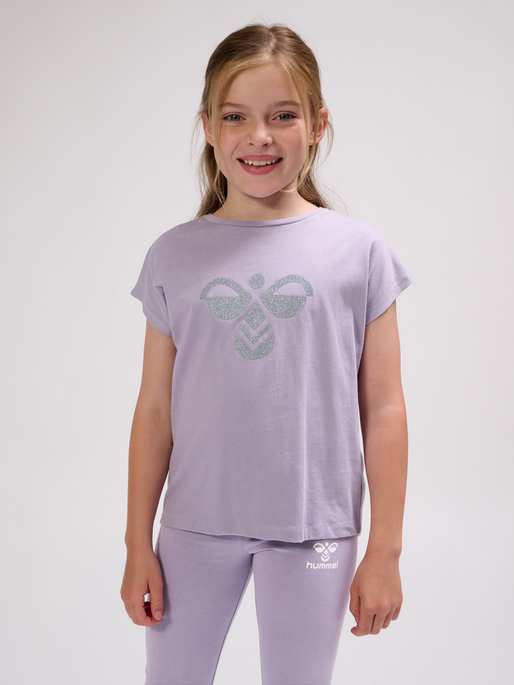 hmlDIEZ T-SHIRT S/S, LAVENDER GRAY, model