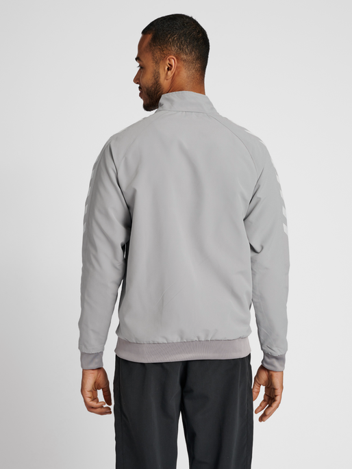 hmlGG12 TRACK JACKET, 1100, model
