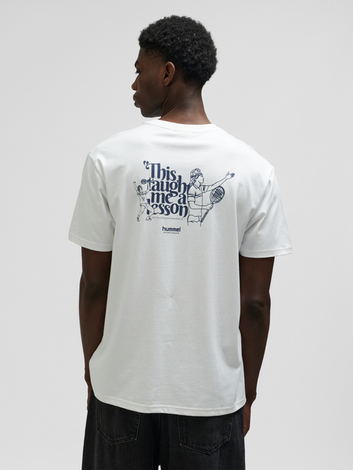 hmlLOOSE T-SHIRT S/S LESSON, WHITE, model