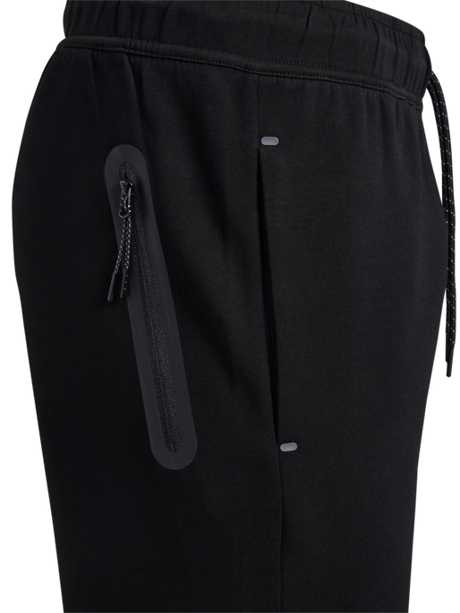 hmlTECH FLEECE REGULAR PANTS, BLACK, packshot