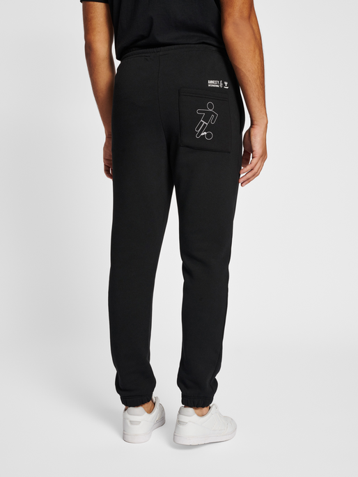 hmlAMNESTY SWEATPANTS, 2001, model