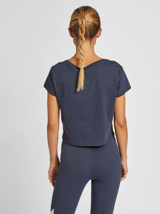 hummel LEGACY WOMAN CROPPED T-SHIRT - BLUE NIGHTS