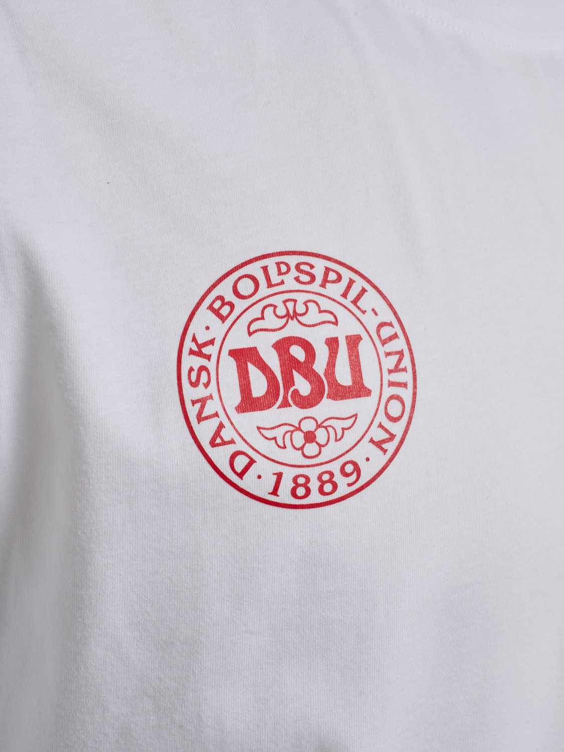 DBU 26 FAN LOOSE DYNAMITE TEE LS, WHITE, packshot
