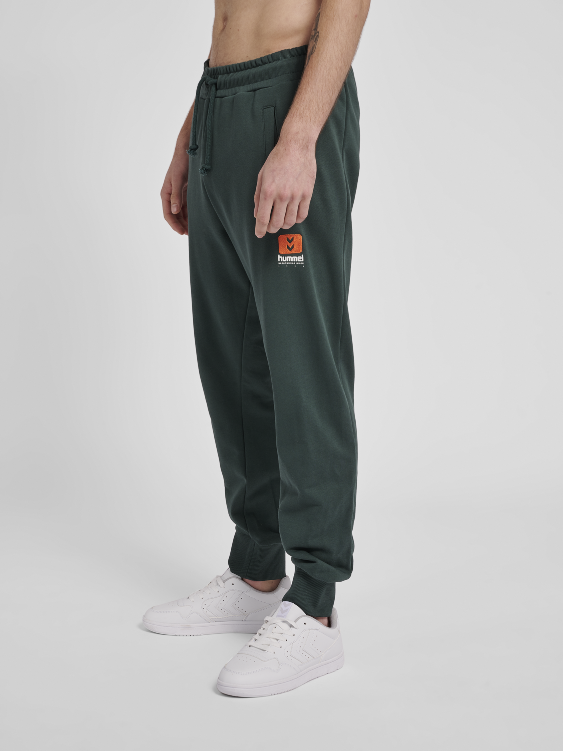 hummel Pants - men | hummel.netAll 