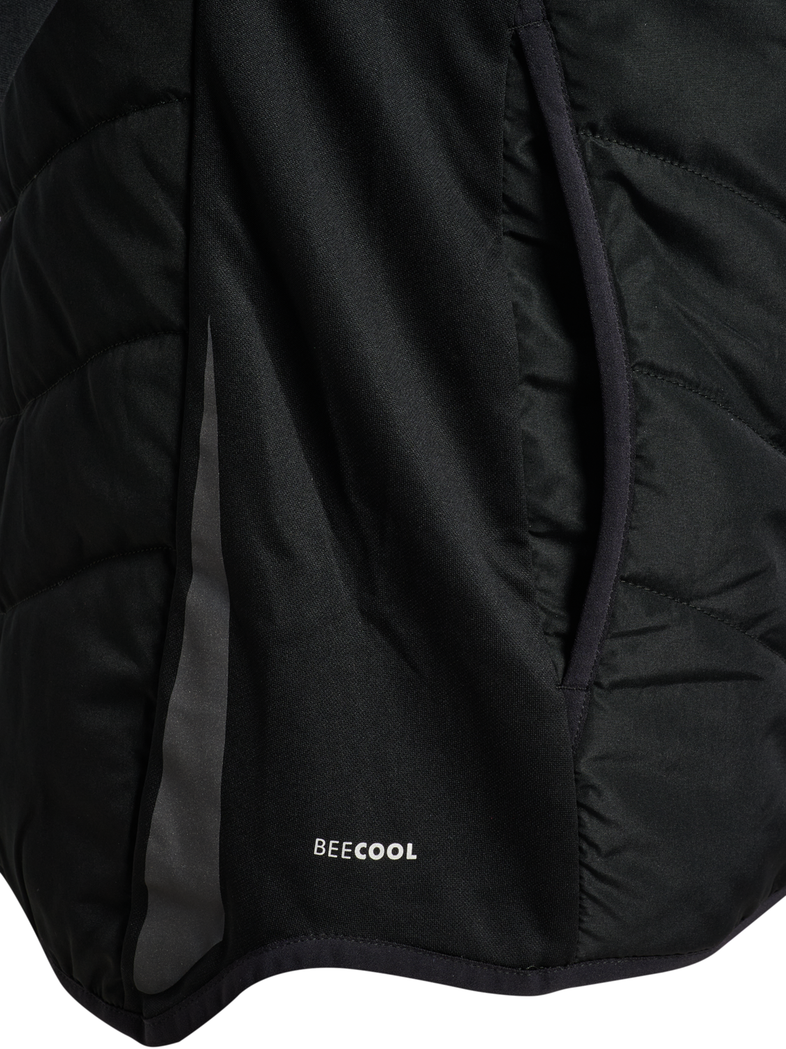 hmlBTC WINTER TRAINING JACKET, BLACK, packshot