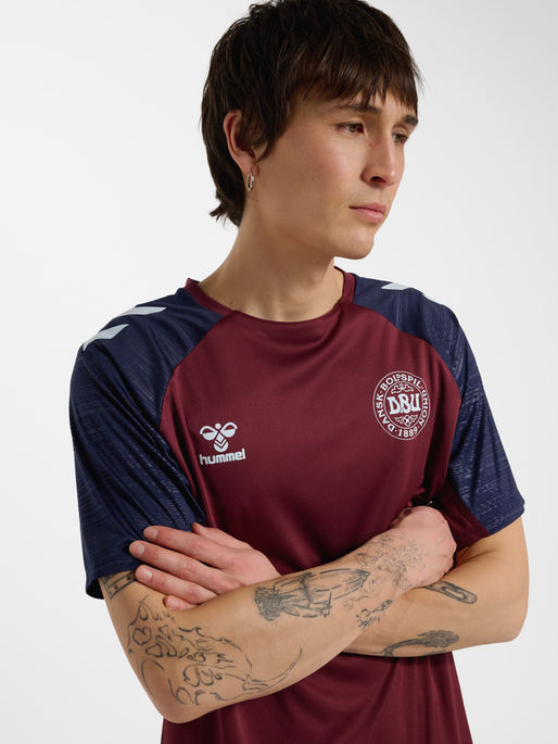 DBU 26 PRO TR JERSEY S/S, WINDSOR WINE/PEACOAT, model