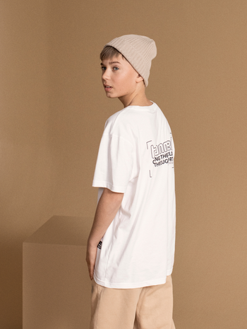 hmlPURE  BACK T-SHIRT S/S, MARSHMALLOW, model