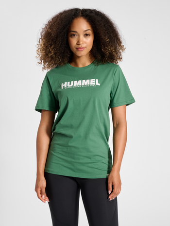 hmlLEGACY T-SHIRT, FOLIAGE GREEN, model