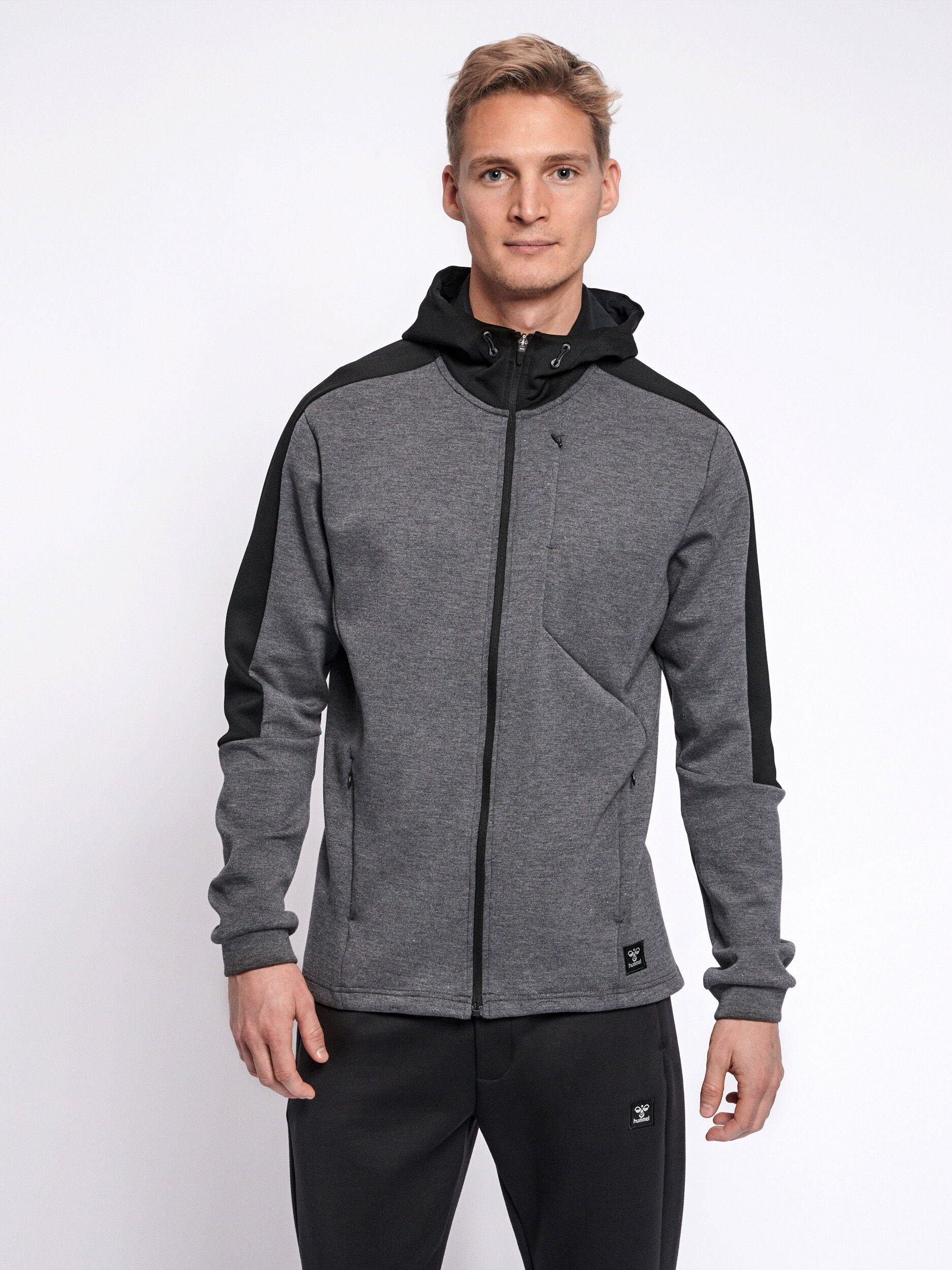 Hummel hoodie zip best sale