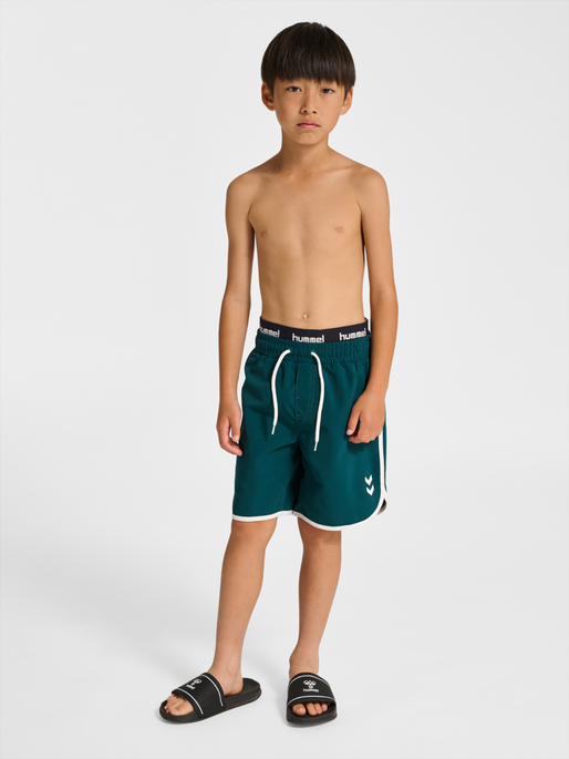 hmlJR REG LONG BOARD SHORTS, JUNE BUG, model