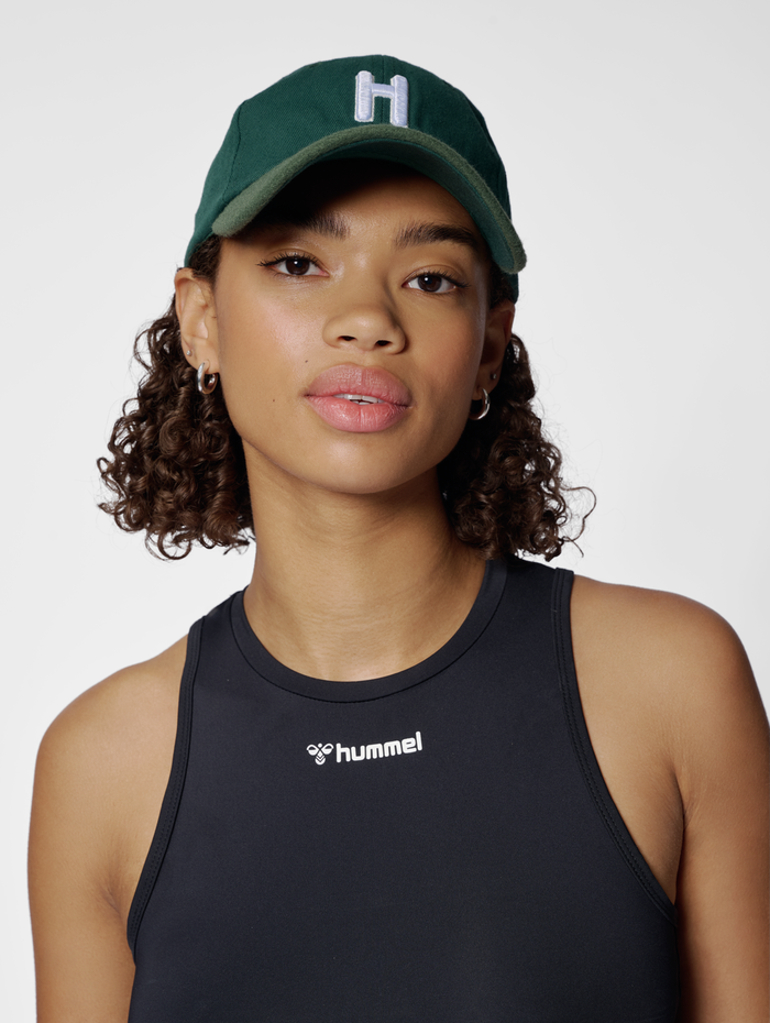 hmlBASEBALL CAP H, PONDEROSA PINE, model