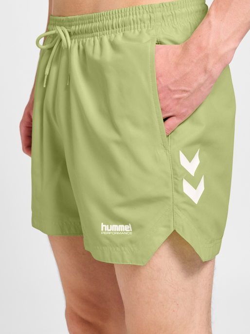 hmlPULSE SWIM SHORTS, SHADOW LIME, model