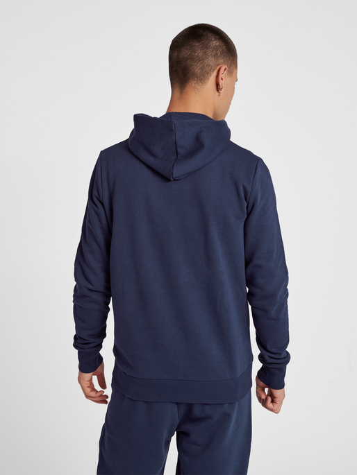 hmlOSCAR HOODIE, PEACOAT, model