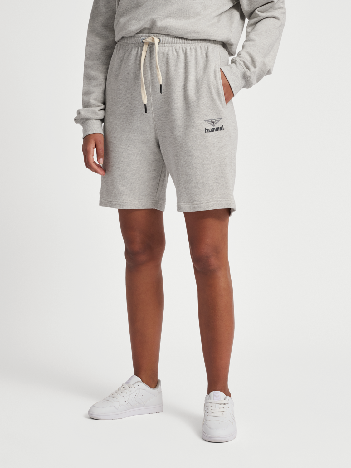 hummel Shorts - men | hummel.netAll 