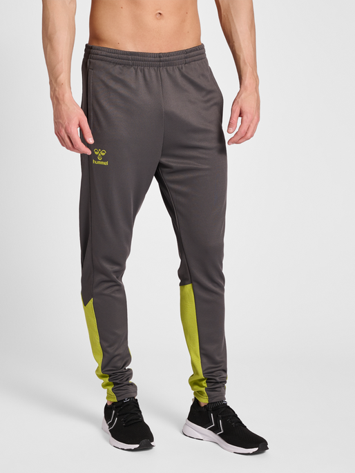 hmlONGRID POLY PANTS, FORGED IRON, model