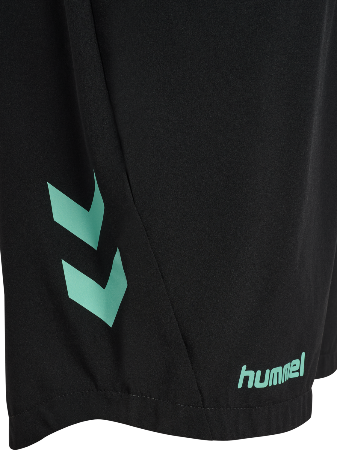 hmlBLAZE 2.0 TRAINING SHORTS KIDS, BLACK/POOL BLUE, packshot