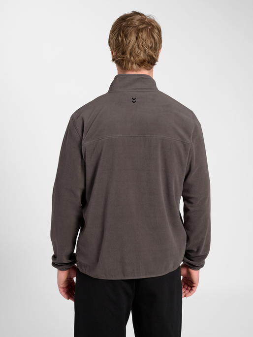 hmlACTIVE FLEECE JACKET, MAJOR BROWN, model